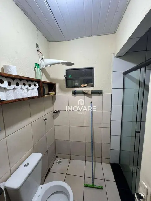 Casa com 3 quartos à venda, 300m2 em Itumbiara - GO - imagem 6 Foto 6 de Casa com 3 quartos à venda, 300m2 em Itumbiara - GO