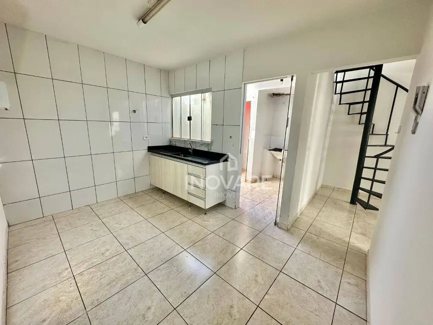 Apartamento com 2 quartos para alugar, 50m2 em Itumbiara - GO - imagem 4 Foto 4 de Apartamento com 2 quartos para alugar, 50m2 em Itumbiara - GO
