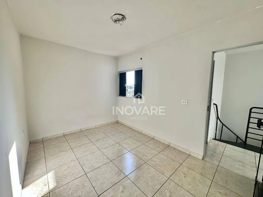 Apartamento com 2 quartos para alugar, 50m2 em Itumbiara - GO - imagem 7 Foto 7 de Apartamento com 2 quartos para alugar, 50m2 em Itumbiara - GO