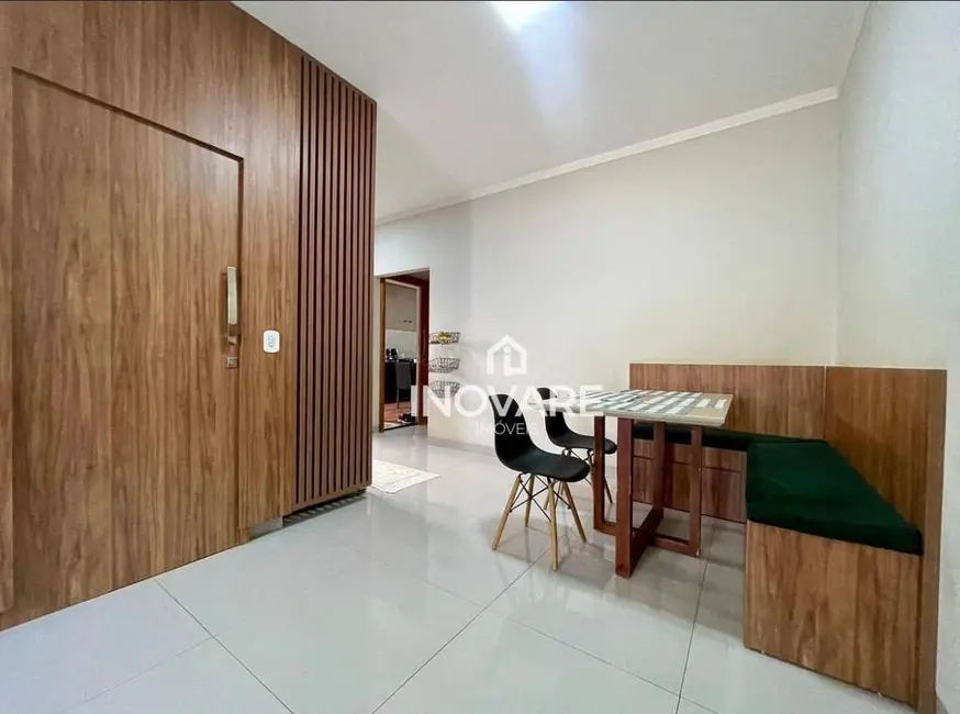Casa com 3 quartos à venda, 200m2 em Jardim Morumbi, Itumbiara - GO - imagem 7 Foto 7 de Casa com 3 quartos à venda, 200m2 em Jardim Morumbi, Itumbiara - GO