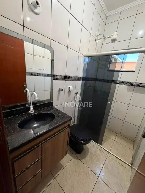 Foto 8 de Casa com 2 quartos para alugar, 200m2 em Itumbiara - GO