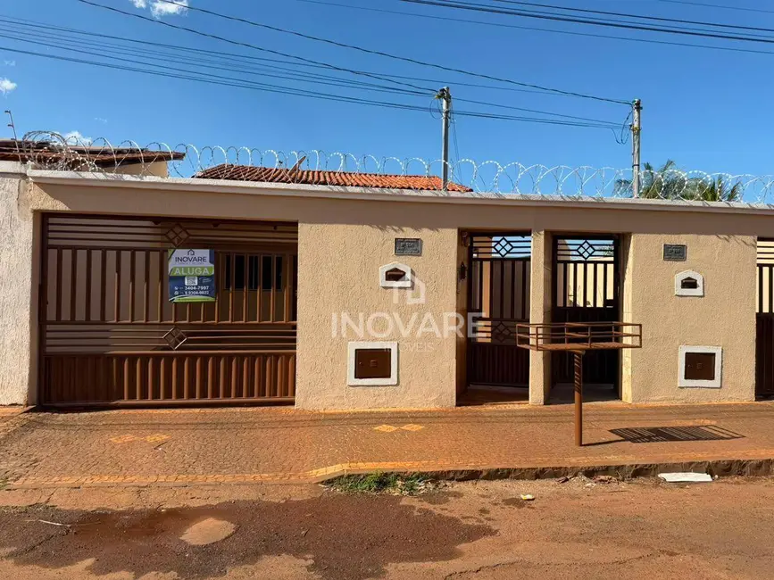 Foto 1 de Casa com 2 quartos para alugar, 200m2 em Itumbiara - GO