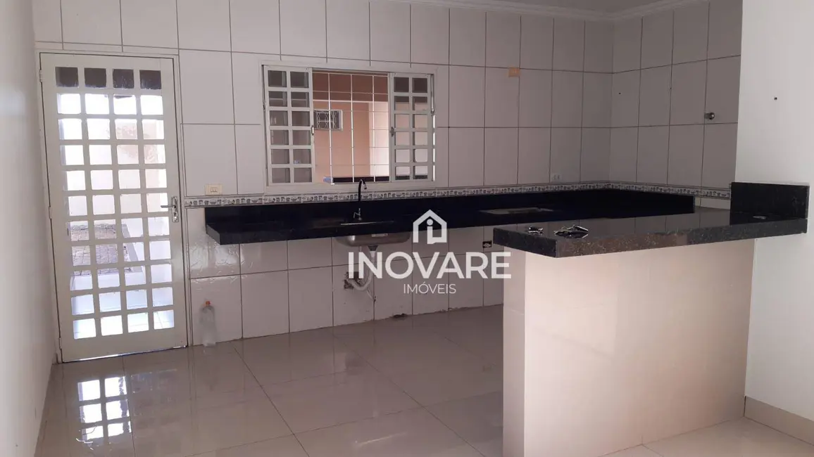 Casa com 3 quartos à venda, 300m2 em Alto da Boa Vista, Itumbiara - GO - imagem 5 Foto 5 de Casa com 3 quartos à venda, 300m2 em Alto da Boa Vista, Itumbiara - GO