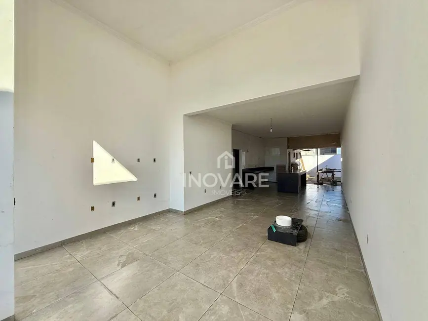 Foto 6 de Casa de Condomínio com 3 quartos à venda, 300m2 em Arapora - MG