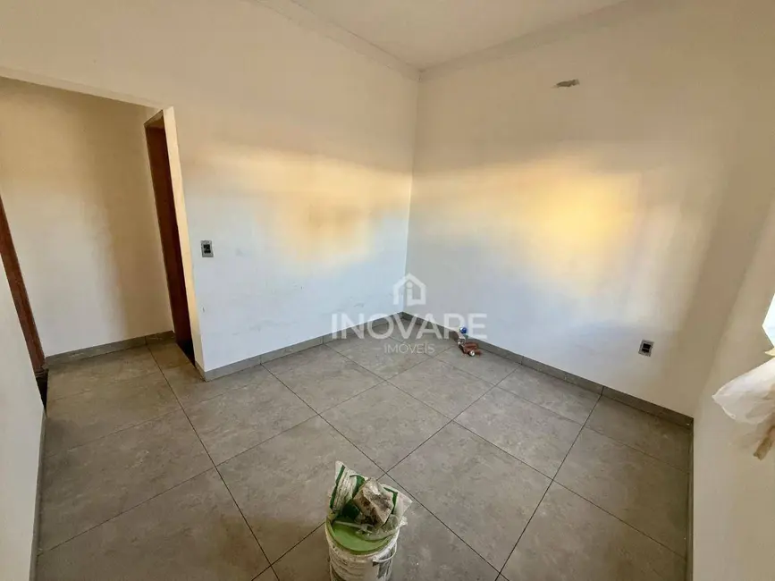 Foto 8 de Casa de Condomínio com 3 quartos à venda, 300m2 em Arapora - MG