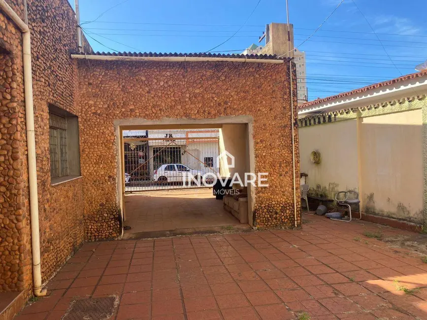 Foto 4 de Casa com 8 quartos à venda, 439m2 em Itumbiara - GO