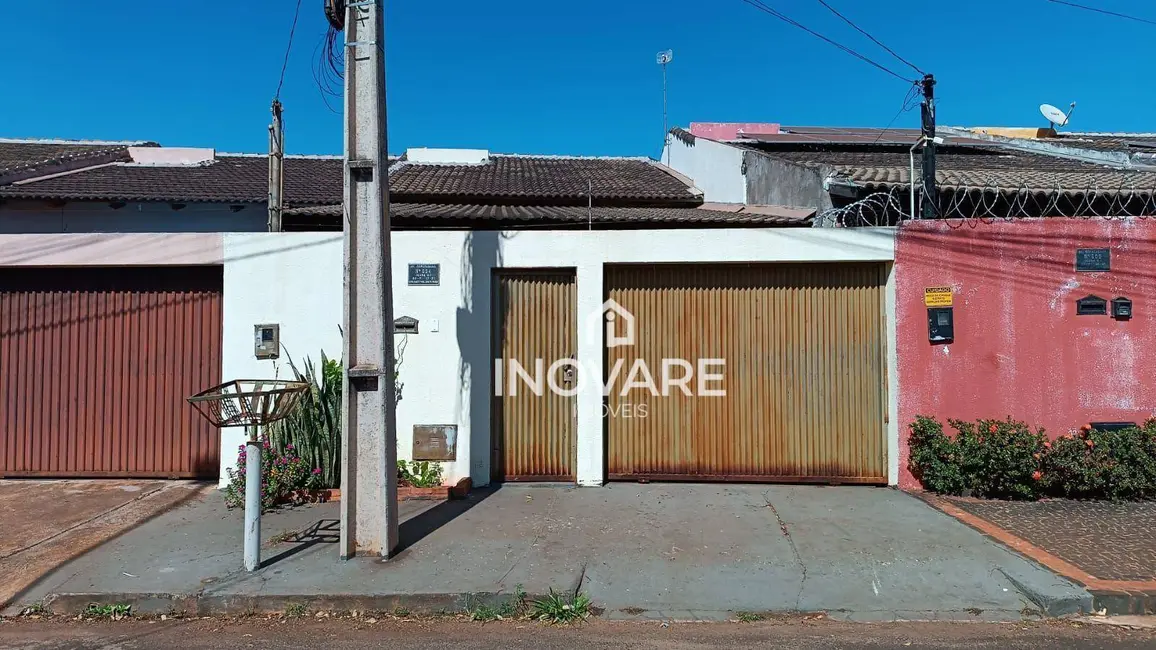 Foto 1 de Casa com 2 quartos à venda, 180m2 em Itumbiara - GO
