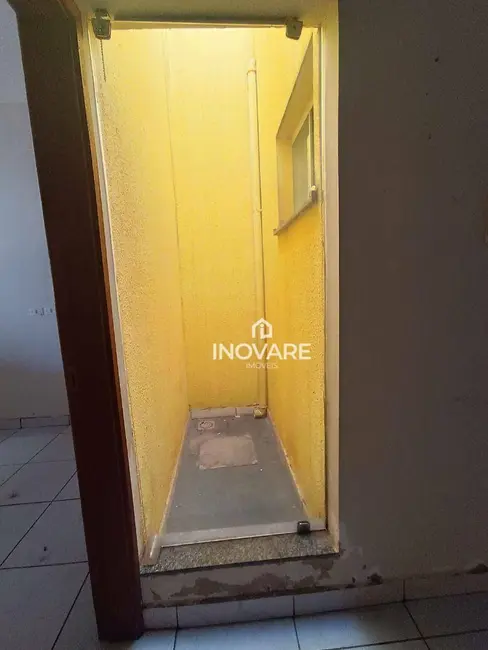 Casa com 2 quartos à venda, 180m2 em Itumbiara - GO - imagem 4 Foto 4 de Casa com 2 quartos à venda, 180m2 em Itumbiara - GO