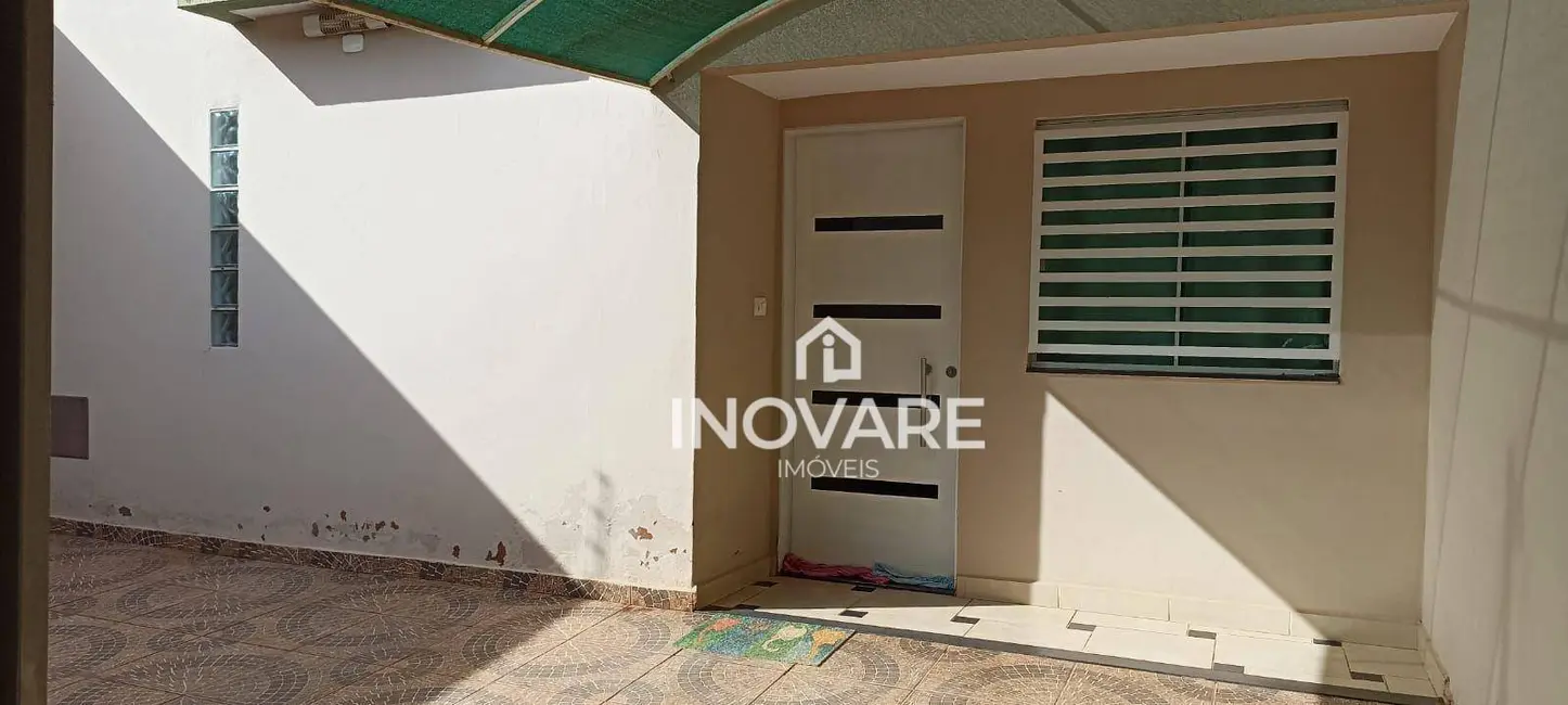 Foto 2 de Casa com 3 quartos à venda, 45m2 em Setor Buritys, Itumbiara - GO