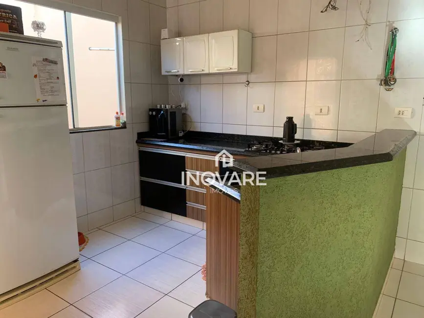 Casa com 3 quartos à venda, 180m2 em Itumbiara - GO - imagem 4 Foto 4 de Casa com 3 quartos à venda, 180m2 em Itumbiara - GO