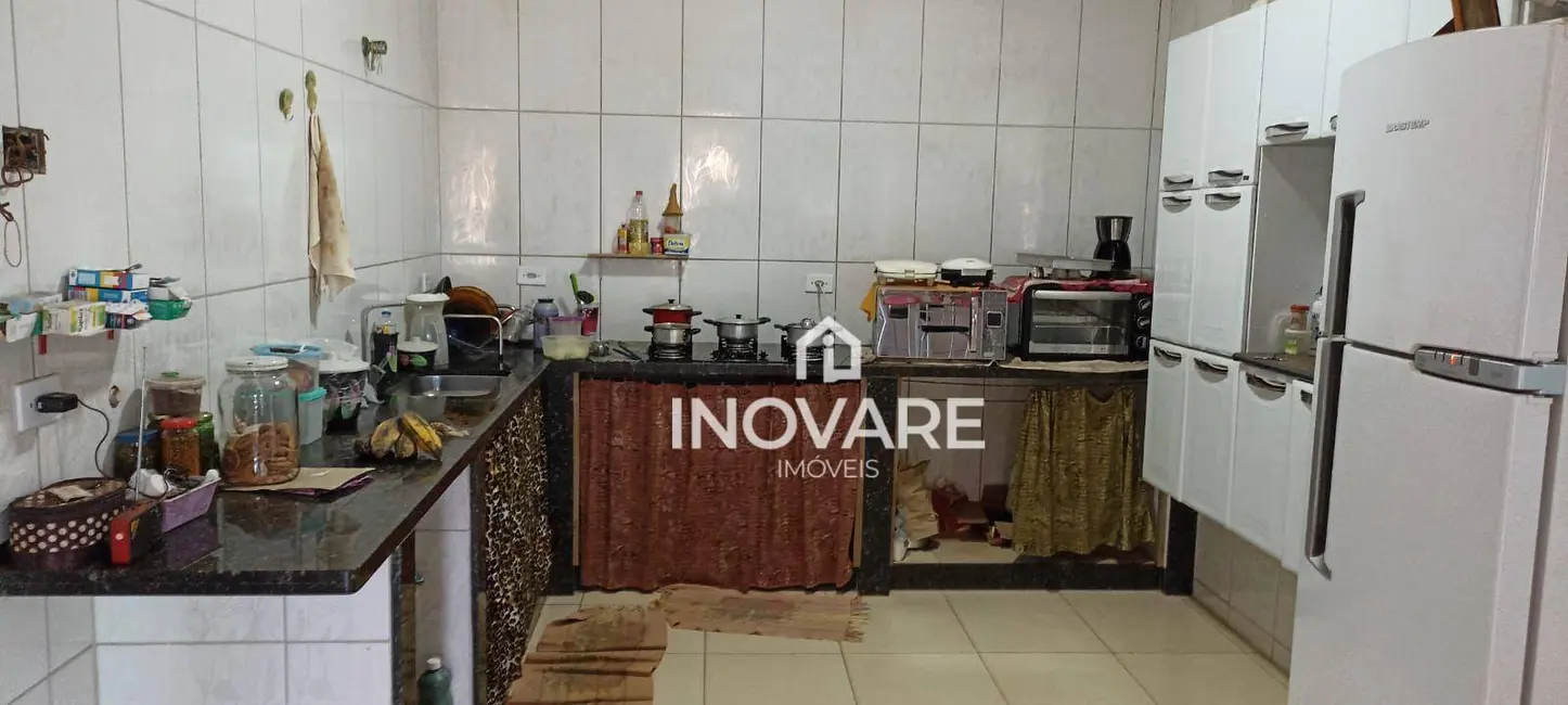 Foto 4 de Casa com 3 quartos à venda, 500m2 em Setor Planalto, Itumbiara - GO