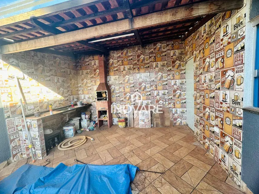 Casa com 3 quartos para alugar, 180m2 em Setor Buritys, Itumbiara - GO - imagem 3 Foto 3 de Casa com 3 quartos para alugar, 180m2 em Setor Buritys, Itumbiara - GO