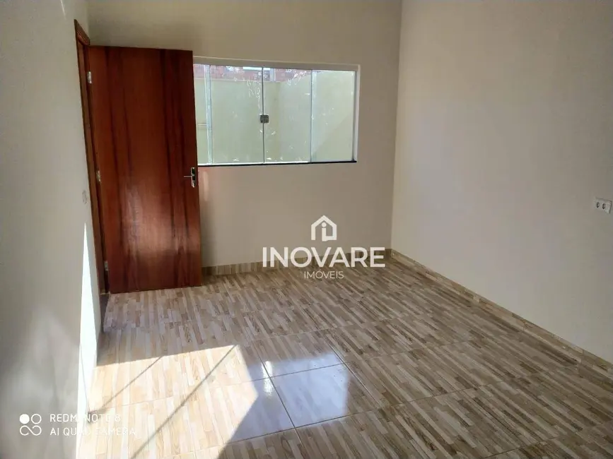Foto 2 de Casa com 2 quartos à venda, 250m2 em Itumbiara - GO