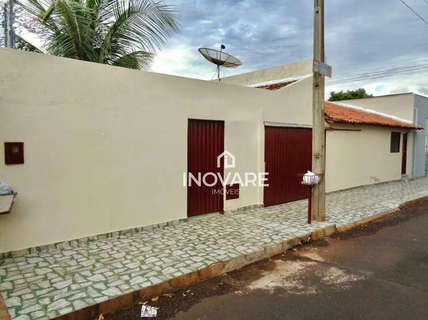 Foto 1 de Casa com 2 quartos para alugar, 180m2 em Itumbiara - GO