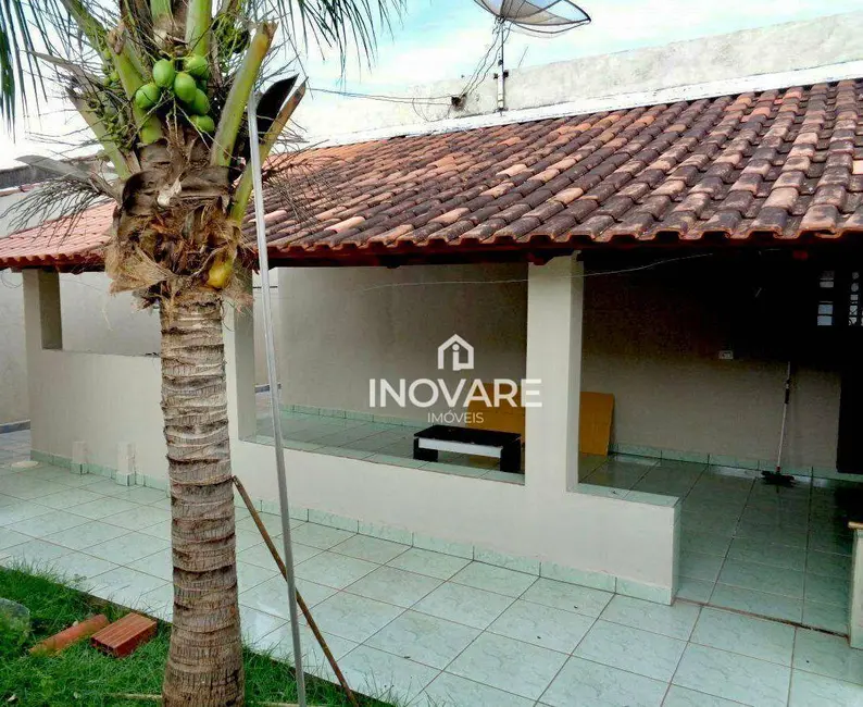 Foto 2 de Casa com 2 quartos para alugar, 180m2 em Itumbiara - GO