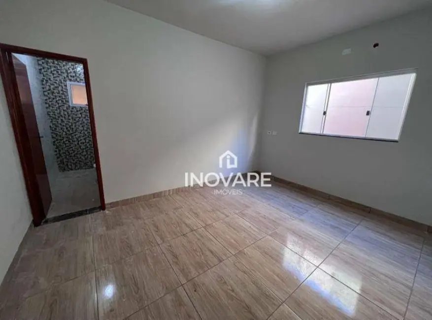 Foto 4 de Casa com 2 quartos à venda, 180m2 em Itumbiara - GO