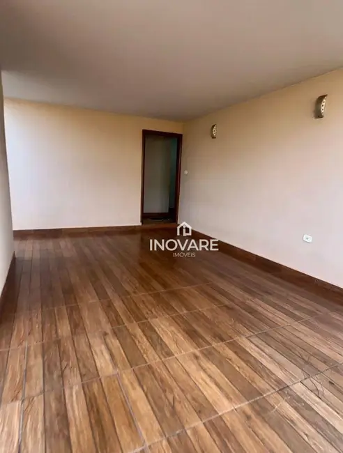 Casa com 3 quartos à venda, 326m2 em Itumbiara - GO - imagem 2 Foto 2 de Casa com 3 quartos à venda, 326m2 em Itumbiara - GO