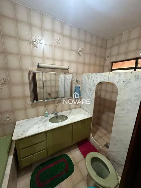 Casa com 3 quartos à venda, 390m2 em Itumbiara - GO - imagem 5 Foto 5 de Casa com 3 quartos à venda, 390m2 em Itumbiara - GO