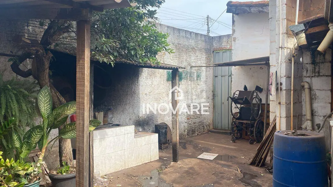 Casa com 3 quartos à venda, 360m2 em Setor Anhanguera, Itumbiara - GO - imagem 8 Foto 8 de Casa com 3 quartos à venda, 360m2 em Setor Anhanguera, Itumbiara - GO