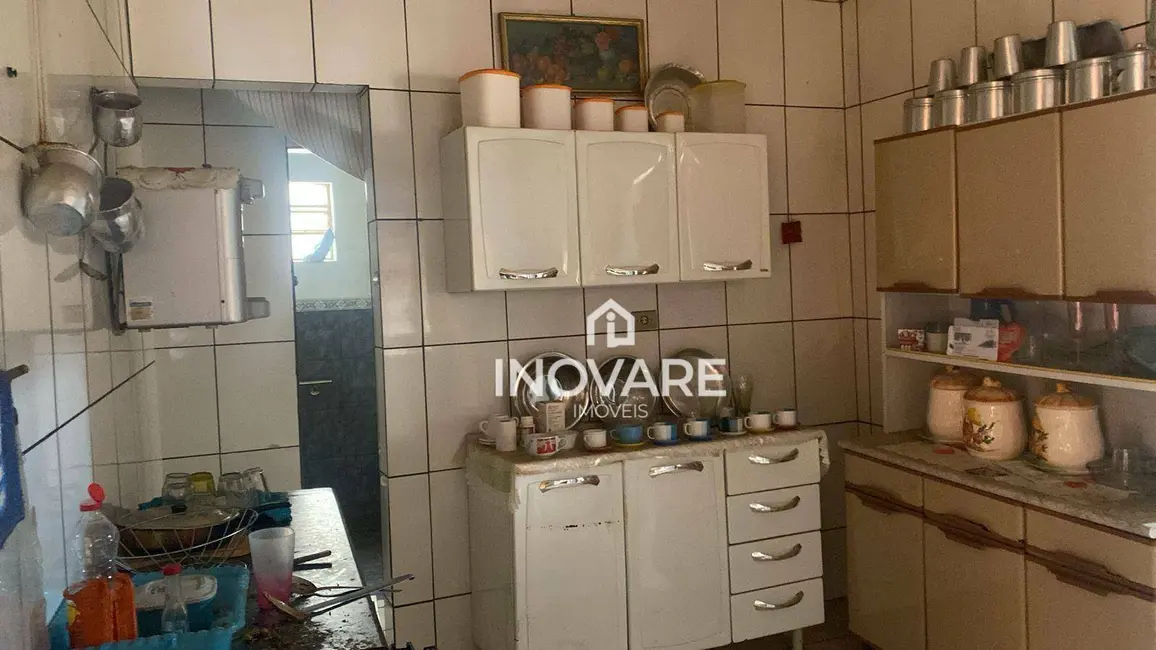 Casa com 3 quartos à venda, 360m2 em Setor Anhanguera, Itumbiara - GO - imagem 3 Foto 3 de Casa com 3 quartos à venda, 360m2 em Setor Anhanguera, Itumbiara - GO
