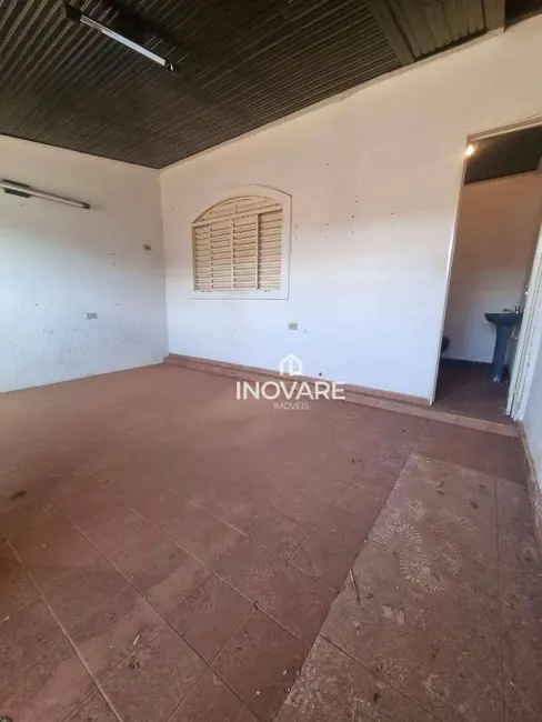 Casa com 3 quartos à venda, 253m2 em Itumbiara - GO - imagem 8 Foto 8 de Casa com 3 quartos à venda, 253m2 em Itumbiara - GO