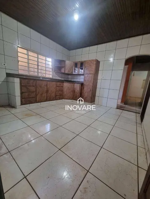 Casa com 3 quartos à venda, 253m2 em Itumbiara - GO - imagem 5 Foto 5 de Casa com 3 quartos à venda, 253m2 em Itumbiara - GO