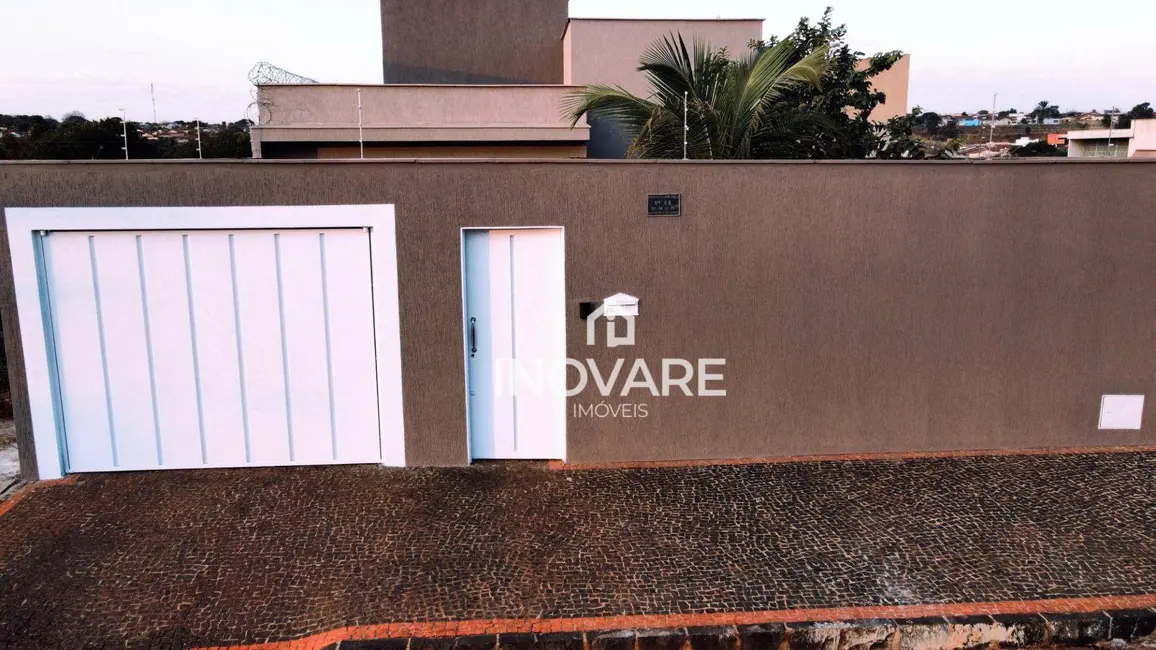 Foto 1 de Casa com 3 quartos à venda, 429m2 em Setor Novo Horizonte, Itumbiara - GO