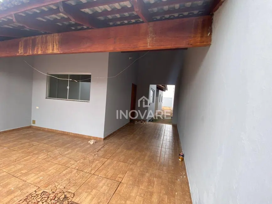 Foto 3 de Casa com 2 quartos para alugar, 180m2 em Jardim Leonora, Itumbiara - GO