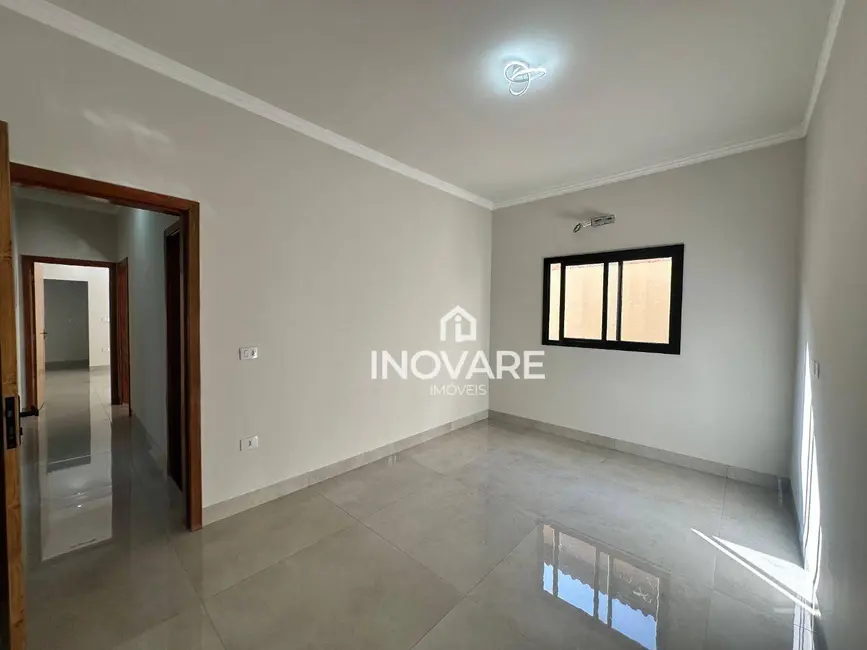 Foto 6 de Casa com 3 quartos à venda, 300m2 em Residencial Jardim Primavera, Itumbiara - GO