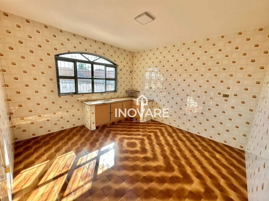 Casa com 4 quartos à venda, 400m2 em Alto da Boa Vista, Itumbiara - GO - imagem 6 Foto 6 de Casa com 4 quartos à venda, 400m2 em Alto da Boa Vista, Itumbiara - GO