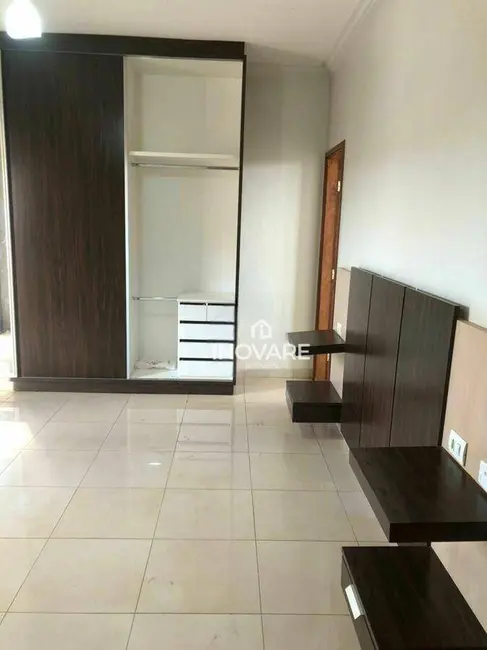 Foto 4 de Casa com 4 quartos para alugar, 200m2 em Setor Luz, Itumbiara - GO