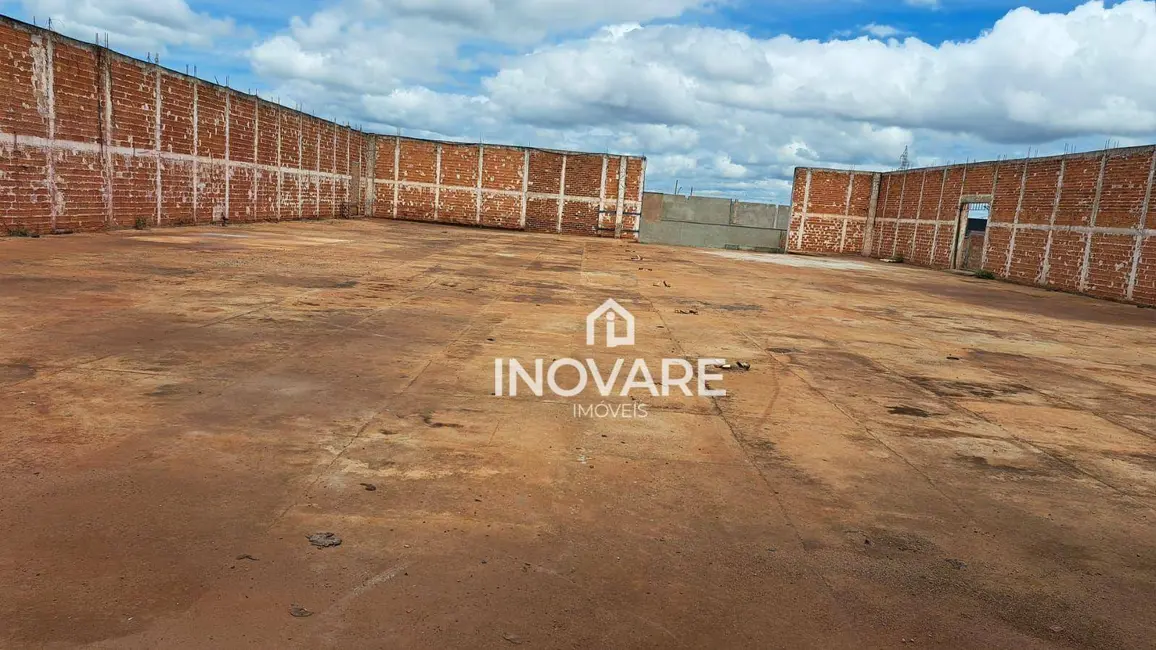 Armazém / Galpão à venda e para alugar, 7200m2 em Centralina - MG - imagem 3 Foto 3 de Armazém / Galpão à venda e para alugar, 7200m2 em Centralina - MG