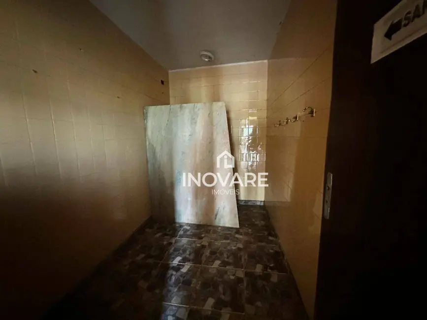 Casa com 3 quartos à venda, 790m2 em Alto da Boa Vista, Itumbiara - GO - imagem 9 Foto 9 de Casa com 3 quartos à venda, 790m2 em Alto da Boa Vista, Itumbiara - GO