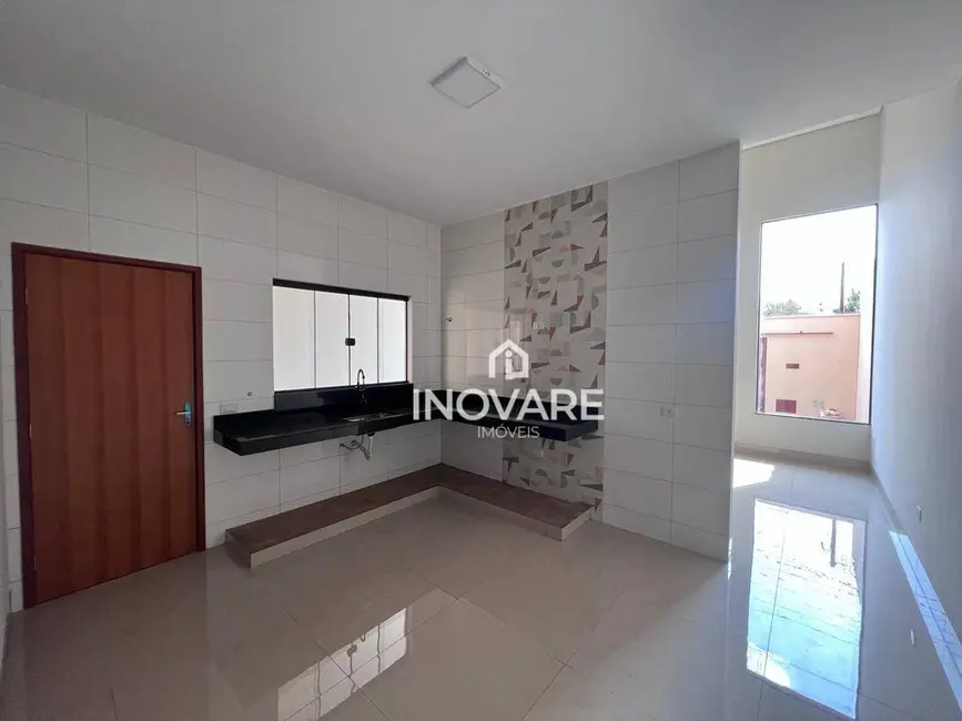 Casa com 3 quartos à venda, 300m2 em Setor Novo Horizonte, Itumbiara - GO - imagem 4 Foto 4 de Casa com 3 quartos à venda, 300m2 em Setor Novo Horizonte, Itumbiara - GO