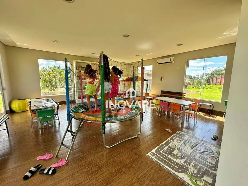 Foto 7 de Terreno / Lote à venda, 408m2 em Arapora - MG