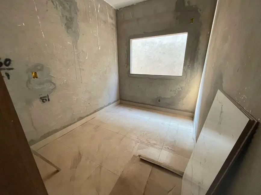 Casa com 2 quartos à venda, 180m2 em Itumbiara - GO - imagem 4 Foto 4 de Casa com 2 quartos à venda, 180m2 em Itumbiara - GO