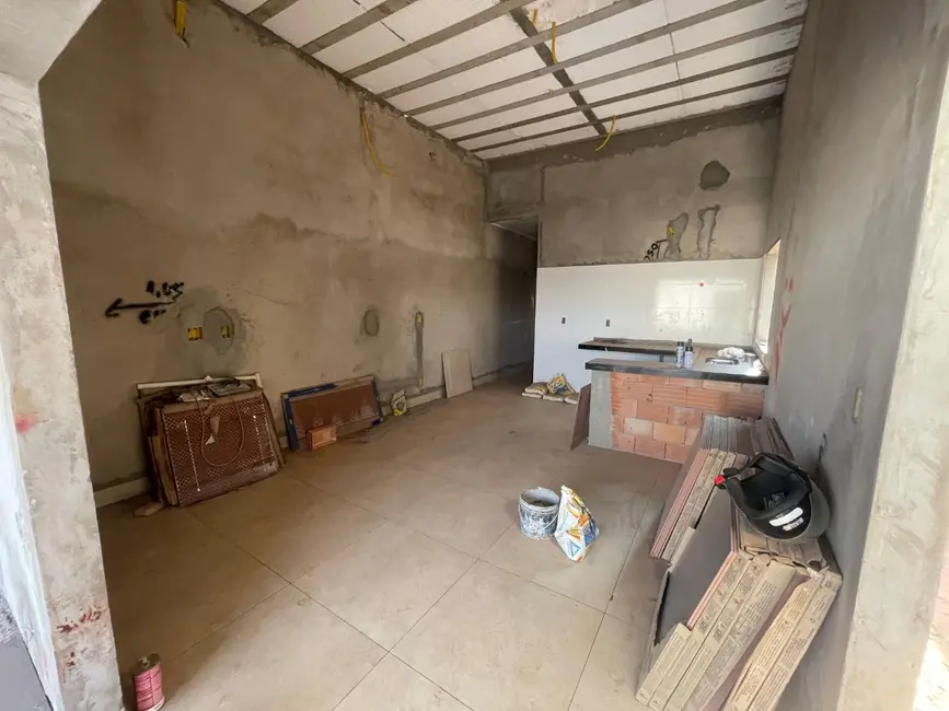 Casa com 2 quartos à venda, 180m2 em Itumbiara - GO - imagem 3 Foto 3 de Casa com 2 quartos à venda, 180m2 em Itumbiara - GO