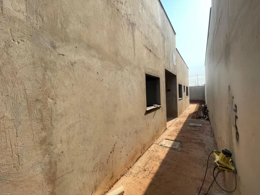 Casa com 2 quartos à venda, 180m2 em Itumbiara - GO - imagem 6 Foto 6 de Casa com 2 quartos à venda, 180m2 em Itumbiara - GO