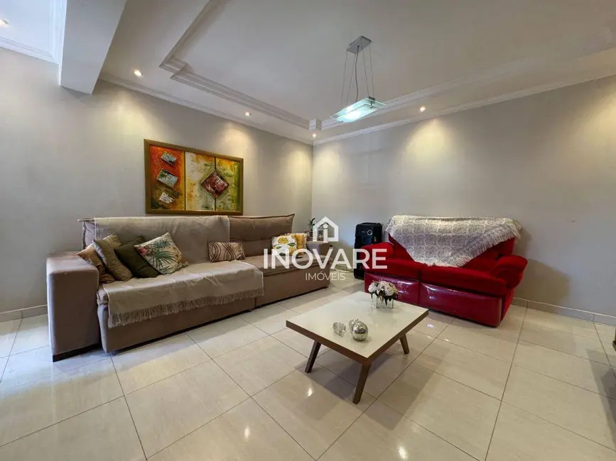 Apartamento com 3 quartos à venda, 150m2 em Alto da Boa Vista, Itumbiara - GO - imagem 3 Foto 3 de Apartamento com 3 quartos à venda, 150m2 em Alto da Boa Vista, Itumbiara - GO