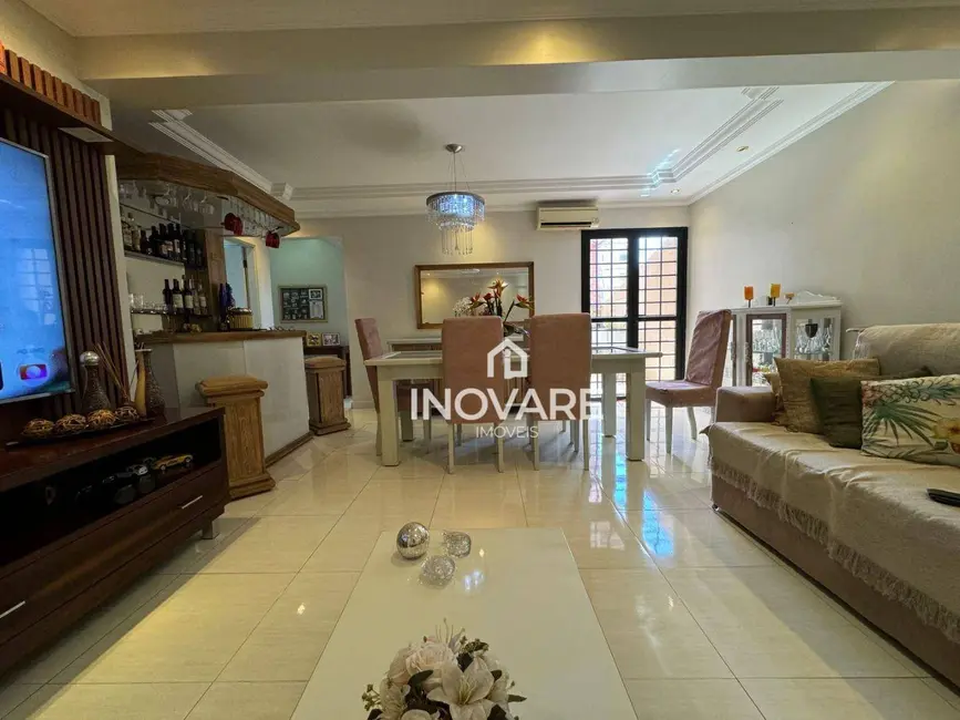 Apartamento com 3 quartos à venda, 150m2 em Alto da Boa Vista, Itumbiara - GO - imagem 4 Foto 4 de Apartamento com 3 quartos à venda, 150m2 em Alto da Boa Vista, Itumbiara - GO