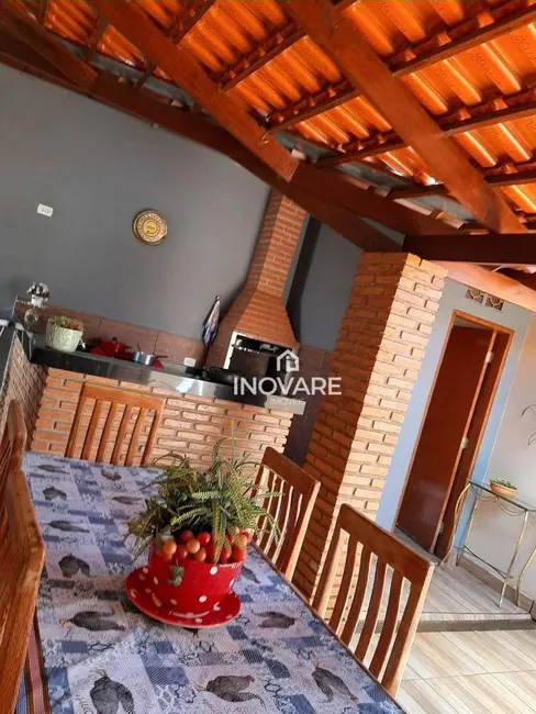 Casa com 3 quartos à venda, 250m2 em Jardim Liberdade, Itumbiara - GO - imagem 8 Foto 8 de Casa com 3 quartos à venda, 250m2 em Jardim Liberdade, Itumbiara - GO