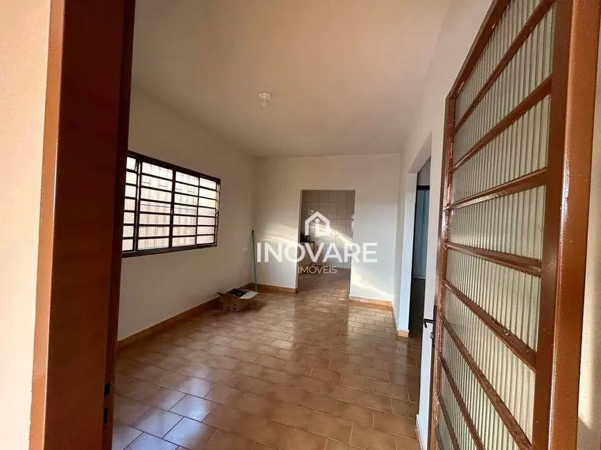 Casa com 3 quartos à venda, 360m2 em Itumbiara - GO - imagem 5 Foto 5 de Casa com 3 quartos à venda, 360m2 em Itumbiara - GO
