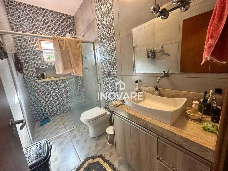 Casa com 3 quartos à venda, 360m2 em Itumbiara - GO - imagem 7 Foto 7 de Casa com 3 quartos à venda, 360m2 em Itumbiara - GO