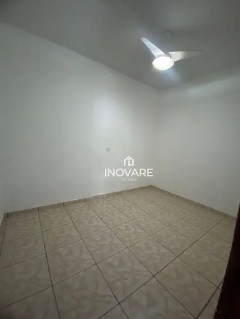 Foto 5 de Casa com 3 quartos para alugar, 360m2 em Jardim Leonora, Itumbiara - GO