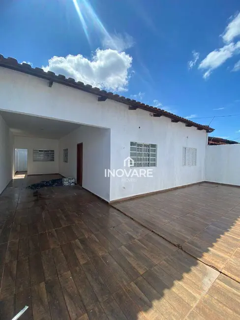 Foto 2 de Casa com 3 quartos para alugar, 360m2 em Jardim Leonora, Itumbiara - GO