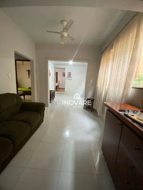 Foto 2 de Casa com 4 quartos para alugar em Itumbiara - GO