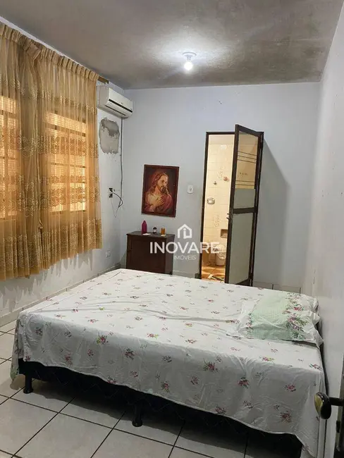 Foto 7 de Casa com 4 quartos para alugar em Itumbiara - GO