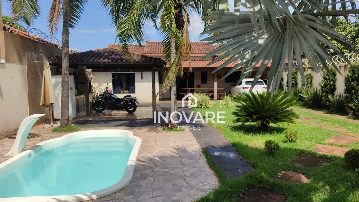 Casa com 3 quartos à venda, 360m2 em Itumbiara - GO - imagem 3 Foto 3 de Casa com 3 quartos à venda, 360m2 em Itumbiara - GO