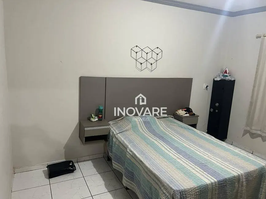 Foto 7 de Casa com 3 quartos à venda, 250m2 em Itumbiara - GO