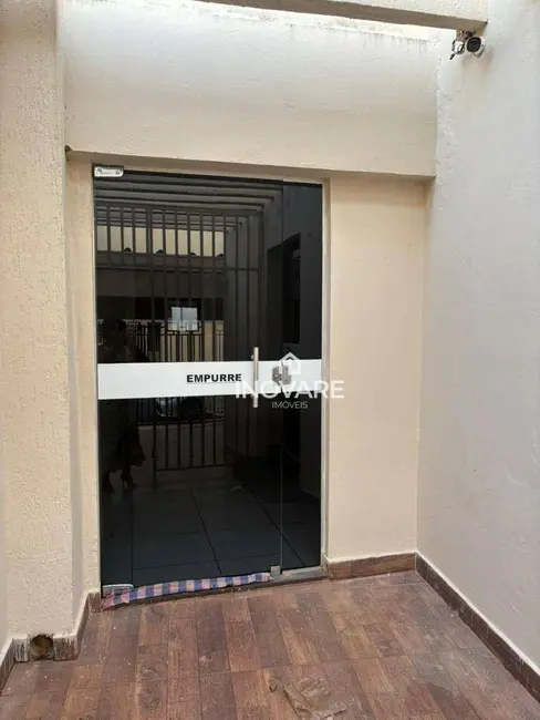 Foto 4 de Casa com 3 quartos para alugar, 391m2 em Itumbiara - GO